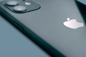 Bien acheter un iPhone 13 sans engagement : conseils pratiques pour s’y retrouver