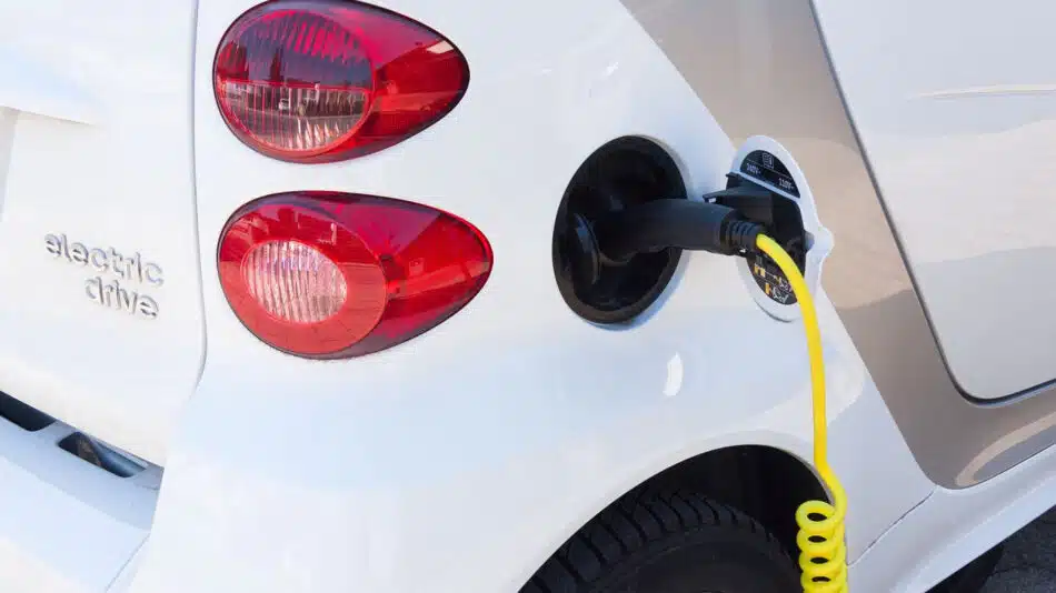 Comment bien choisir sa borne de recharge pour véhicule électrique ?
